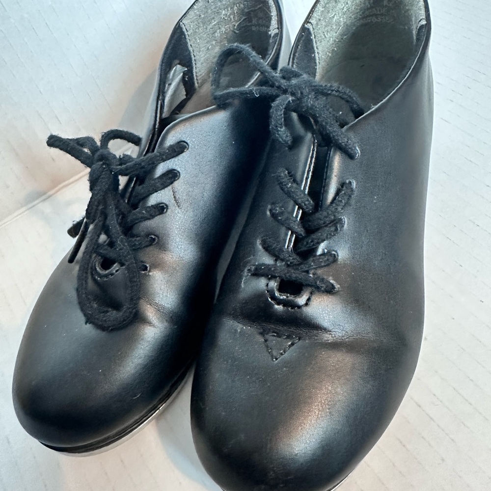 Capizio toddler tap shoes